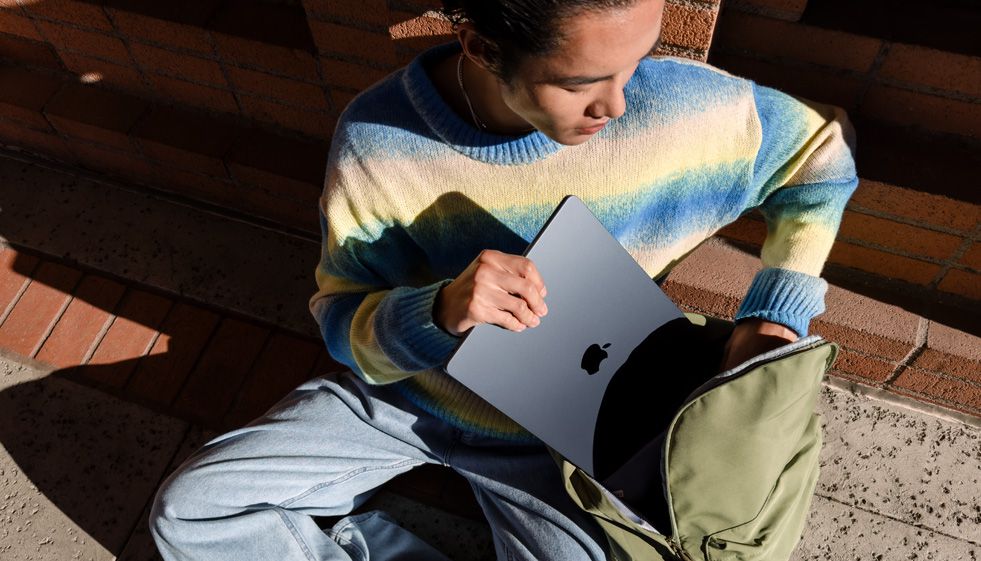 מקבוק אייר MacBook Air 13" (2024) M3 8C-CPU 10C-GPU/24GB/2TB MIDNIGHT Z1BD000E0 – תמונה 12